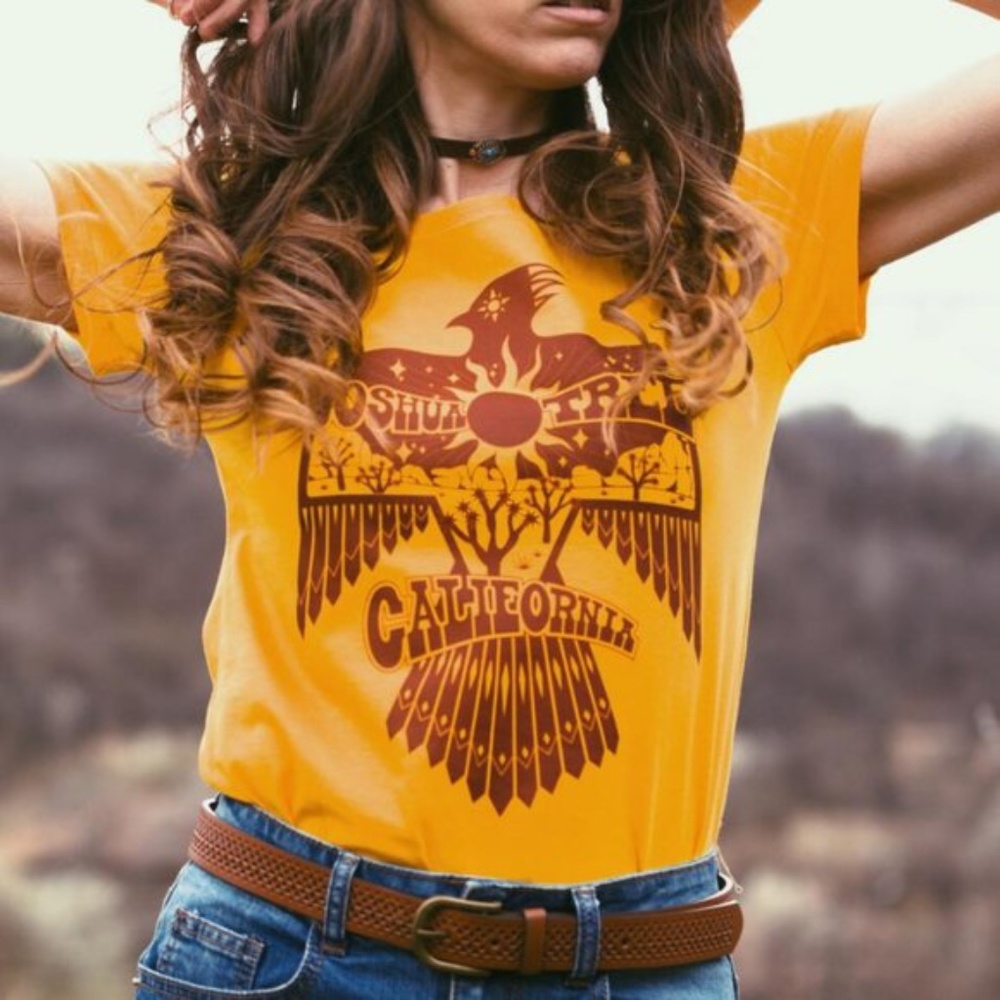 Joshua Tree CA Eagle mustard graphic tee boho - Picture 1 of 3
